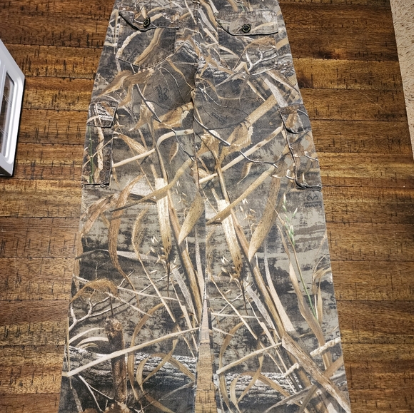 Realtree cargo pants - Picture 3 of 3